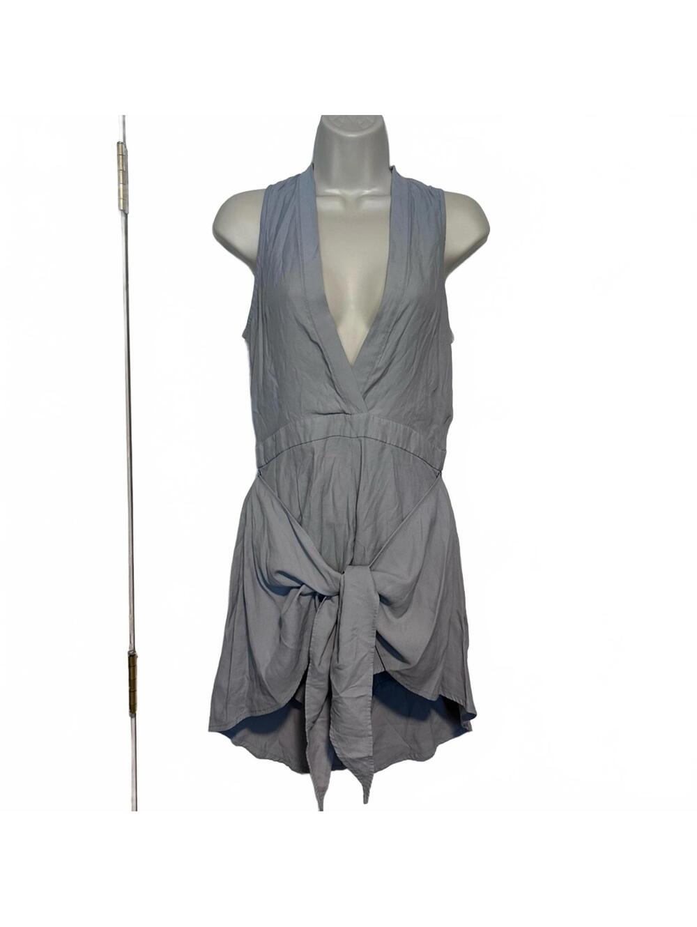 Runaway the Label Shortall Rompers Wrap Dress in Light Gray | Medium Size 8